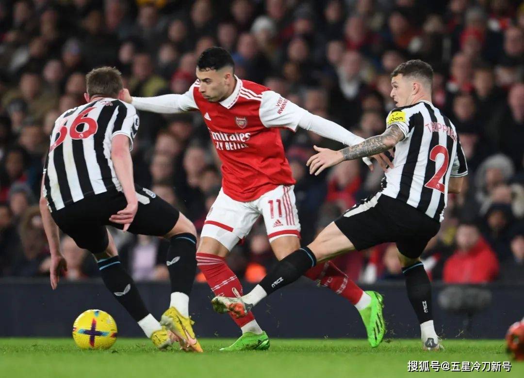 挪威横扫曼联，马丁内利带队取胜