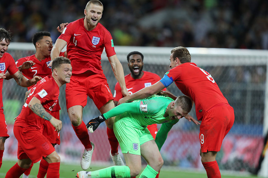 英格兰队翻盘瑞典队，张继科统治全场的简单介绍