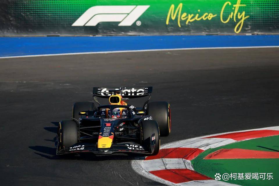 索伯车队横扫红牛二队，诺里斯统治全场